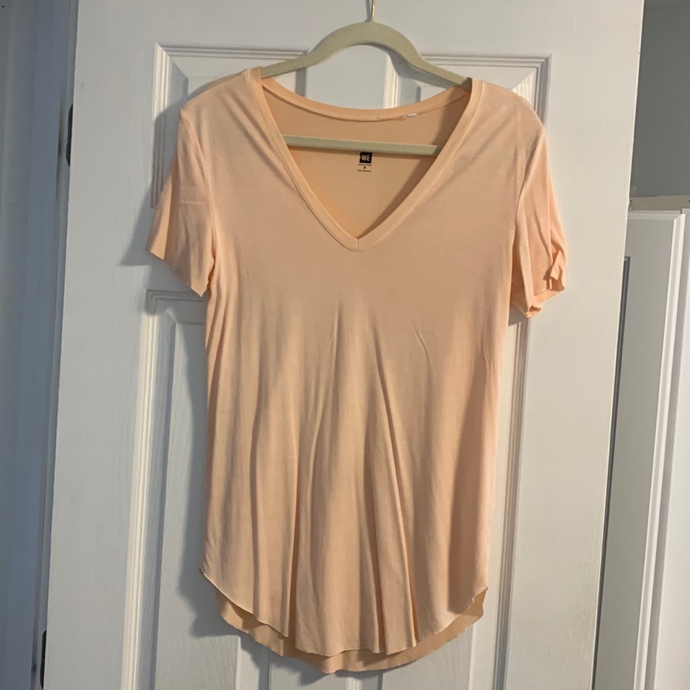 Me to We V Neck, Size M